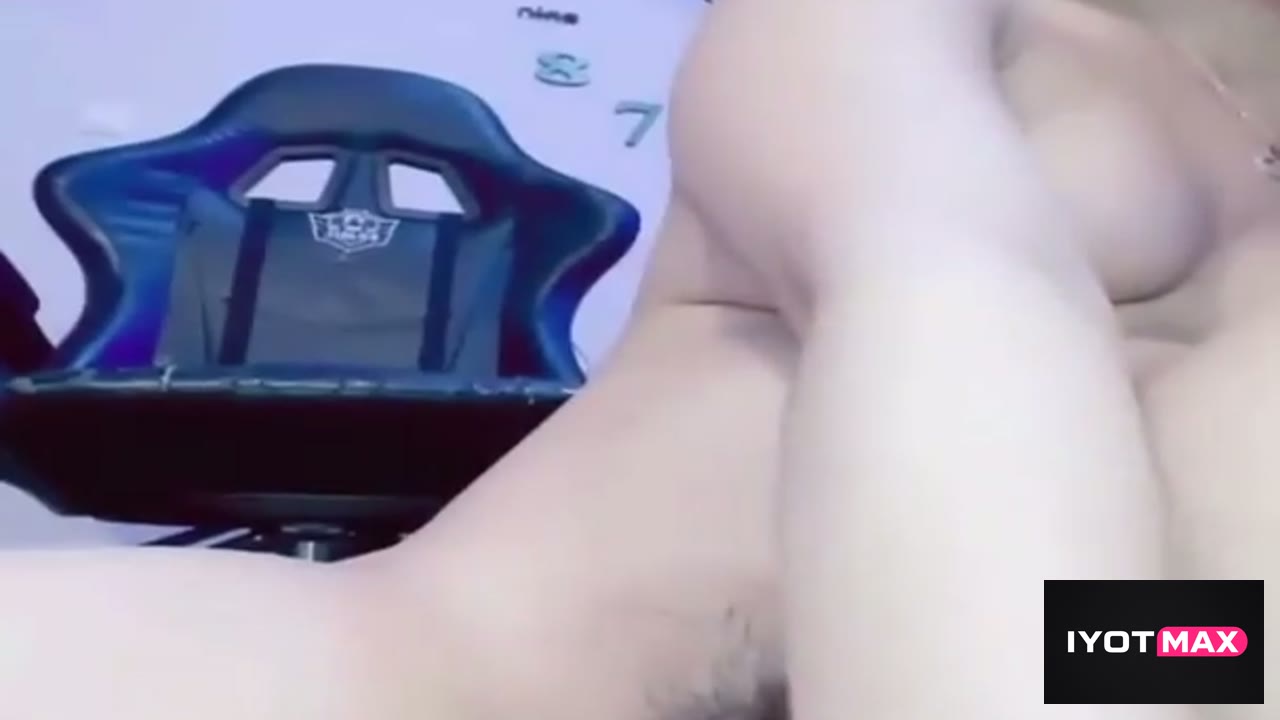 Idol mong lagi basa ang pussy