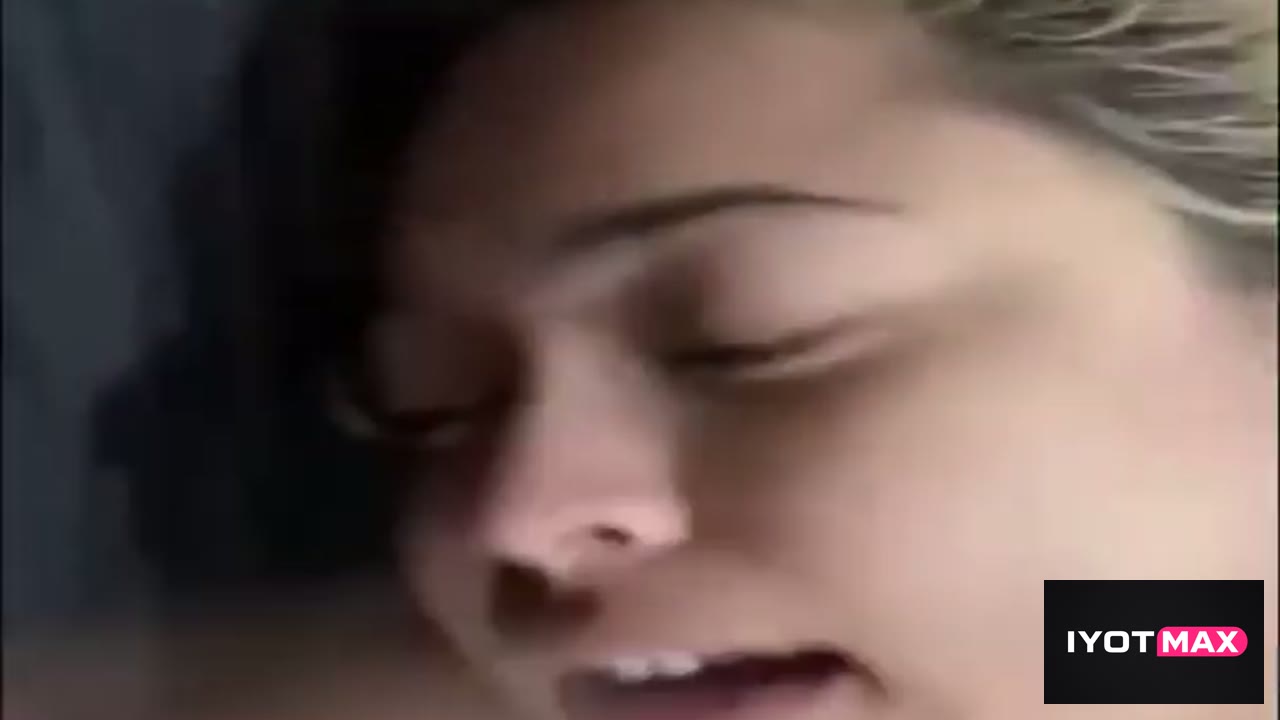 Tita kong yummy at magaling sa kama