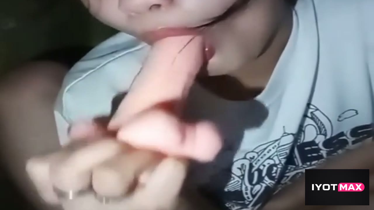 Napasukan Ng Mahabang Batuta