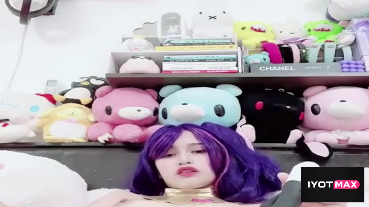Kinawkaw ang burat ni agaw